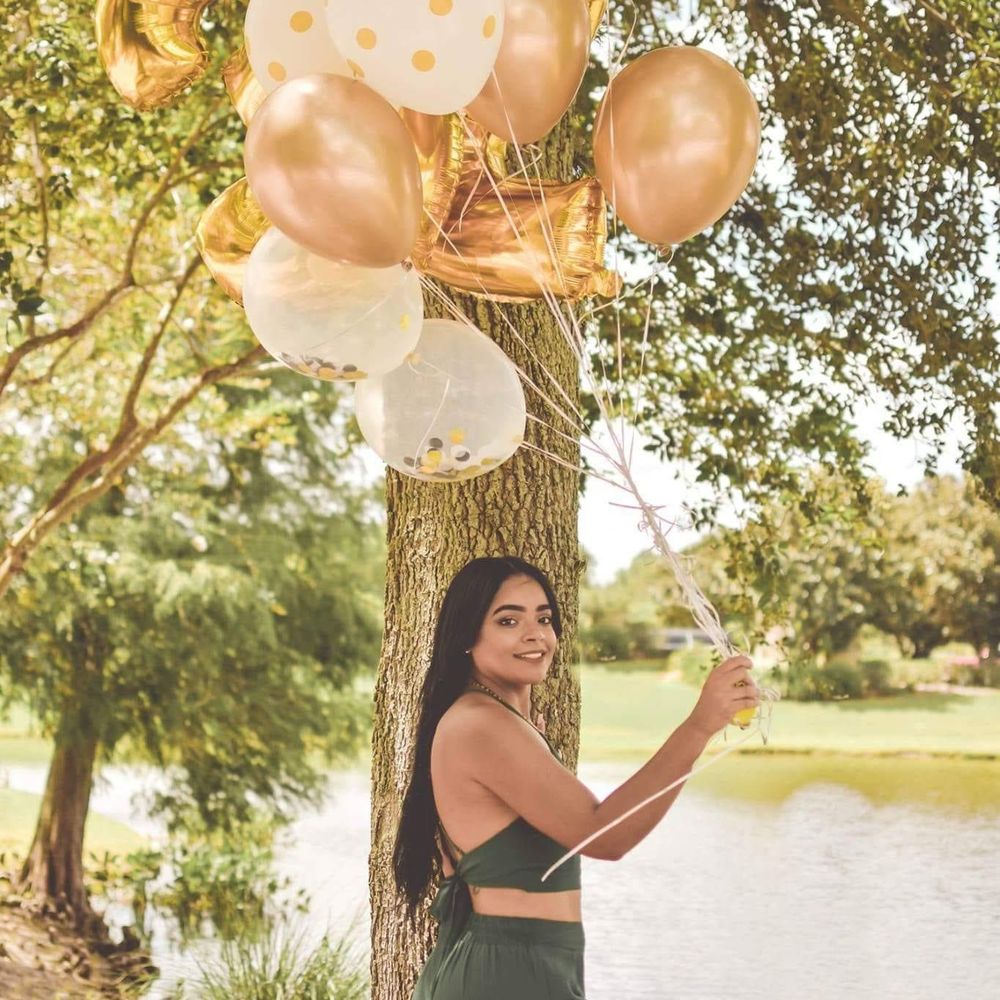 Meet your Posher, Ariela